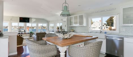 Large open kitchen and family room