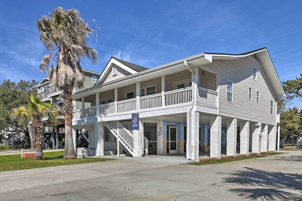 Murrells Inlet Vacation Rental | 4BR | 4BA | Upstairs Unit | 2,500 Sq Ft