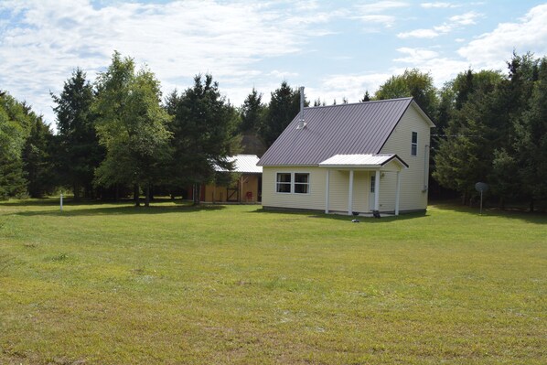 The cabin is secluded with plenty of room to relax and play. 