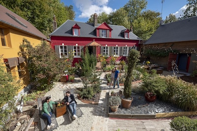 Bienvenue au 2, une maison d'hôtes unique aux couleurs de l'imaginair