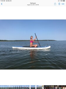 Walk to the beach! Kayaks  Beach chairs, cooler use included!