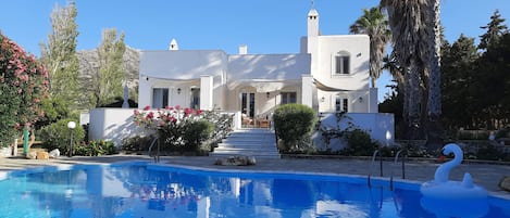 Villas view from the swimming pool area.