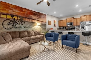 3195PequodPl1