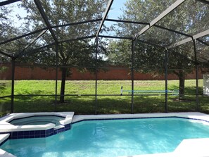Pool & Spa can be heated for an additional charge of £125 (7 days).