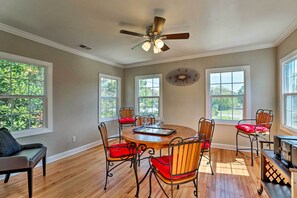 Dining Area | Central A/C & Heating