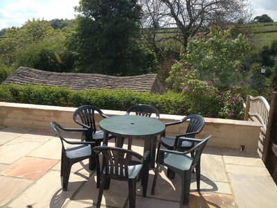  Tranquil Period Cottage On The Edge Of Tideswell, 5 mins stroll to centre. 