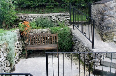  Tranquil Period Cottage On The Edge Of Tideswell, 5 mins stroll to centre. 