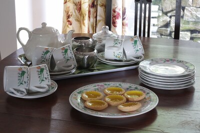  Tranquil Period Cottage On The Edge Of Tideswell, 5 mins stroll to centre. 