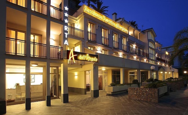 Front of property – evening/night