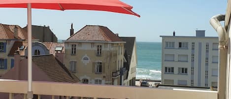 vue mer de la terrasse du studio 