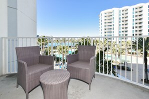 Palms 1413- Balcony