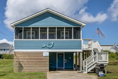 Blue Bungalow | 625 ft from the beach ...