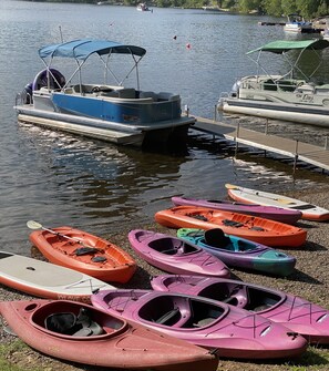 Kayaks are included with your stay, plus a discount on pontoon boats