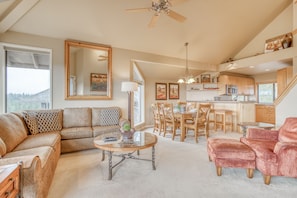 2-River Ridge 421A