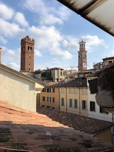 Completely renewed apartment with balcony and a view on Verona's towers
