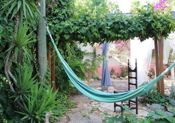 RELAX