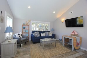 open living room with vaulted ceilings 