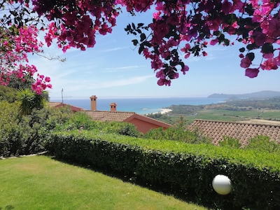 cottage with splendid sea view on the bay of santa Giusta 