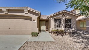 Single story home with 1789 square feet.  Split bedroom design for privacy 