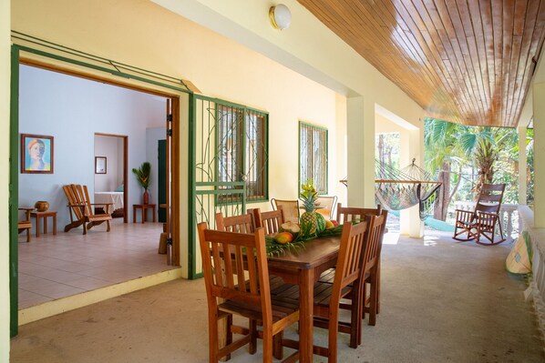 Outdoor dining