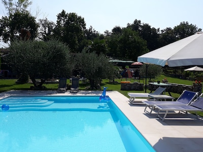 Apartamento en el verde interior colinas del interior morrena del lago de Garda
