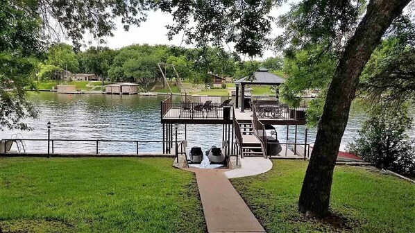 Two level boat dock