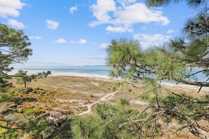 Beautiful Views of Calibogue Sound from 1883 Beachside Tennis