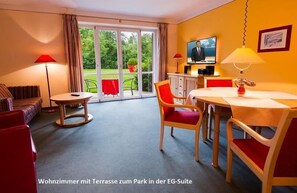 FeWo-Suite mit Terrasse (2-Raum-Suite) mit 55 qm im EG, behindertengerecht ohne Frühstück-Wohnzimmer EG