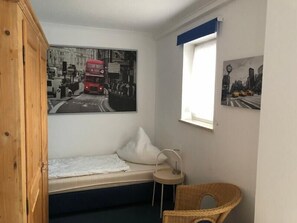 4 Zimmer 4 Sterne 523-523-06-Kinderzimmer