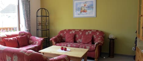 Ferienwohnung Eveline - mit Balkon und kostenfreies WLAN-Wohnzimmer