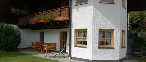 Wohnung B mit Terrasse-B01 Eingang