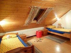 Ferienwohnung Hofblick-Ferienwohnung Hofblick - Kinderzimmer