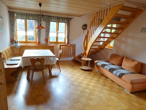 Ferienwohnung Hofblick-Ferienwohnung Hofblick - Wohnraum