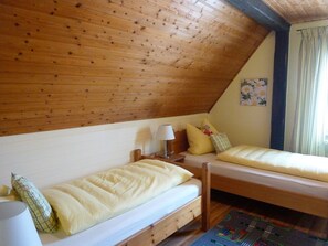 Ferienwohnung Gänseblümchen mit Küche und Safe-Kinderzimmer