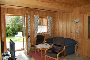 Wohnung A mit Terrasse-A03 Wohnraum