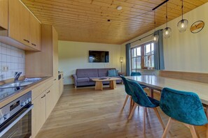 Ferienwohnung Hennenkobel mit bis zu 4 Schlafzimmer 1 großes Bad und 1 x Dusche/WC-FeWo Hennenkobel