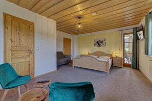 Ferienwohnung Hennenkobel mit bis zu 4 Schlafzimmer 1 großes Bad und 1 x Dusche/WC-FeWo Hennenkobel