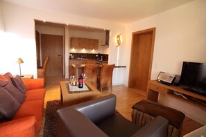 Appartement Nostalgie (4)-Nostalgie Wohnraum
