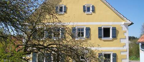 Ferienhaus "Bauernhaus" mit großer Sonnenterrasse-Bauernhaus