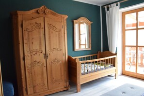 Fewo Wiesengrund **** Tradition & Moderne (60qm)-Kinderbett