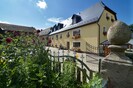 Schelterhof (Wunsiedel)-Hofbild mit Garten