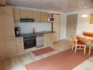 Fewo. Arbersee 40 qm mit Terrasse für 2 Personen-Arbersee-Küche