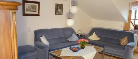 Ferienwohnung Lichtenegg-Wohnzimmer