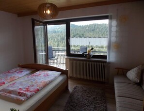 Fewo. Arber 70 qm mit Balkon-Arber-Schlafzimmer