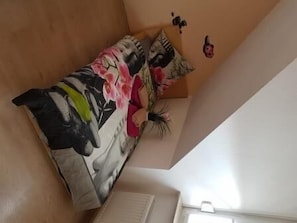 Ferienwohnung Amelie mit sonnigem Balkon-Einzelbett