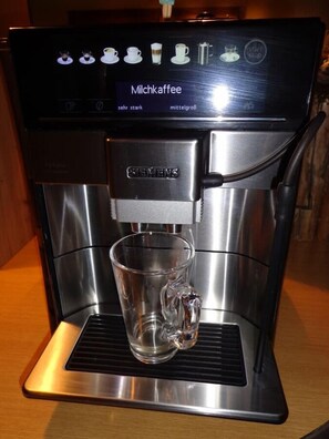 Kaffe och/eller kaffebryggare