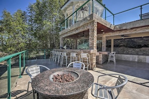 Patio | Fire Pit | Gas Grill