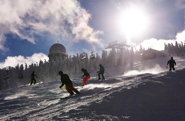 Snow and ski sports