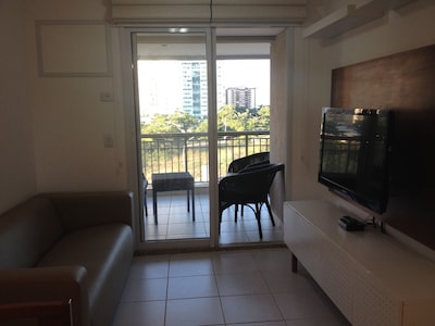 Apartment with complete infrastructure near the beach and Recreio Shopping