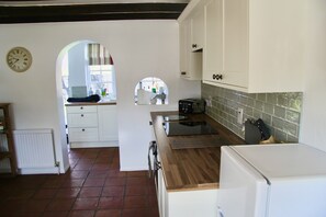 Cook up a storm in our spacious kitchen 👩‍🍳👨‍🍳🍳